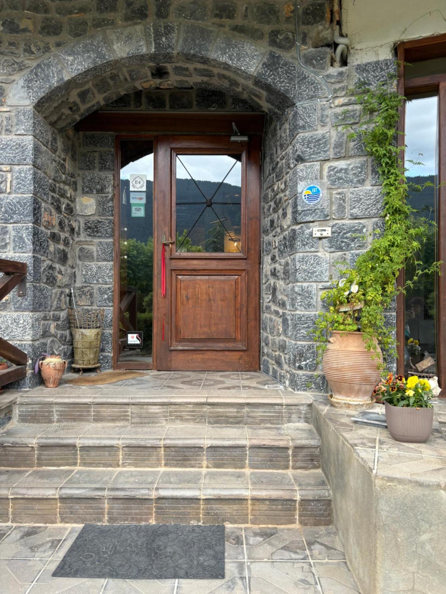 Guesthouse Sinoi Vytina Dış mekan fotoğraf