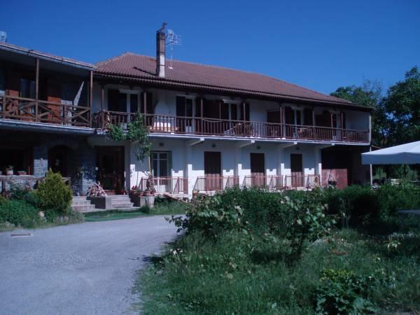 Guesthouse Sinoi Vytina Dış mekan fotoğraf